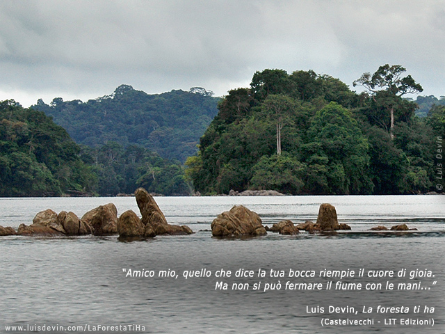 Fiume equatoriale - Gabon Fiume equatoriale, dalle ricerche antropologiche di Luis Devin in Africa centrale (Gabon)