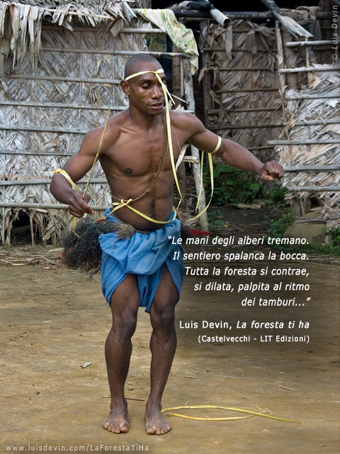 Danza rituale, dalle ricerche antropologiche di Luis Devin in Africa centrale (Pigmei Baka, Gabon)