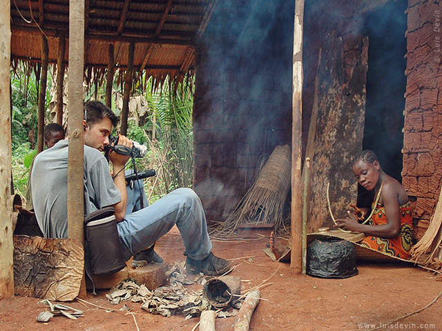 Studio strumenti musicali pigmei, dalle ricerche sul campo di Luis Devin in Africa centrale (Pigmei Baka, Camerun)